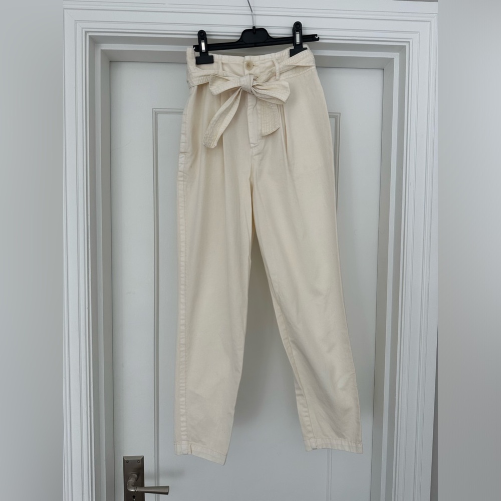 Free People beige tailored pants with tie belt